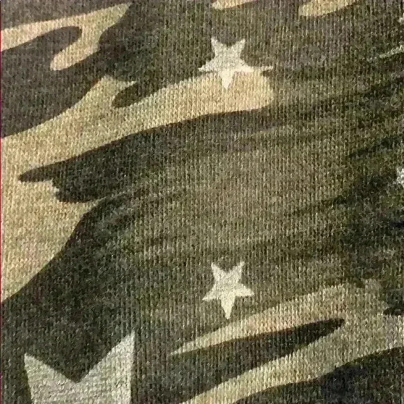 NEW Vintage Havana Camo with Stars Sweatshirt - Picture 6 of 14